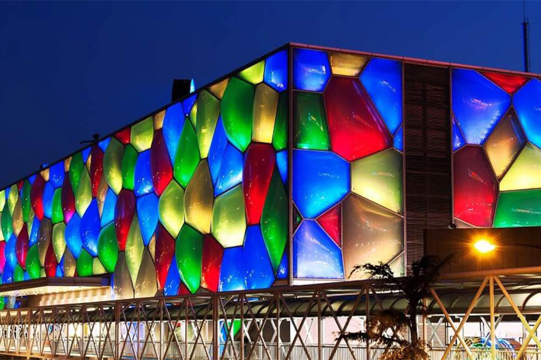 新素材ETFE